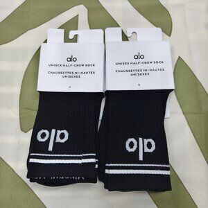 ALO Yoga 2-Pair Sport Socks | Arch Support & Breathable (NWT)